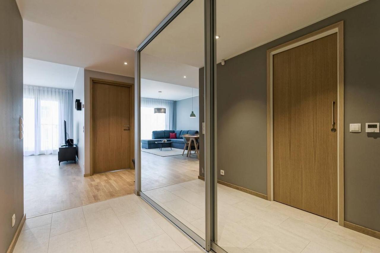 Central Apartments, Quiet With Free Parking And Ac. Reval Esterno foto